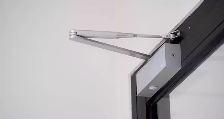 Screen Door Closer Installation in Plant City, FL