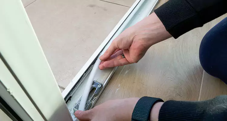 Garage Door Off Track Repair in Plant City, FL