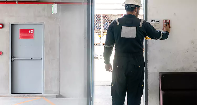 Emergency Fire Exit Door Repair in Plant City, FL