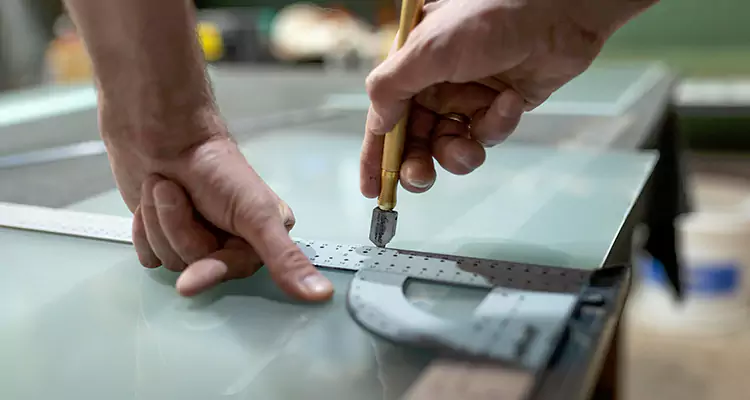 Glass Scratch Repair in Plant City, FL