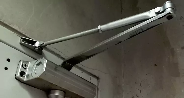 Door Closer Oil Leak Repair in Plant City, FL