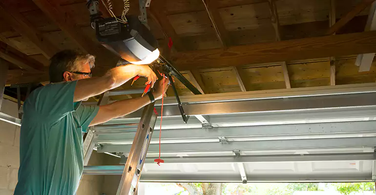 Chamberlain Garage Door Repair in Plant City, FL