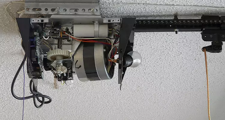 Garage Door Motor Replacement in Plant City, FL