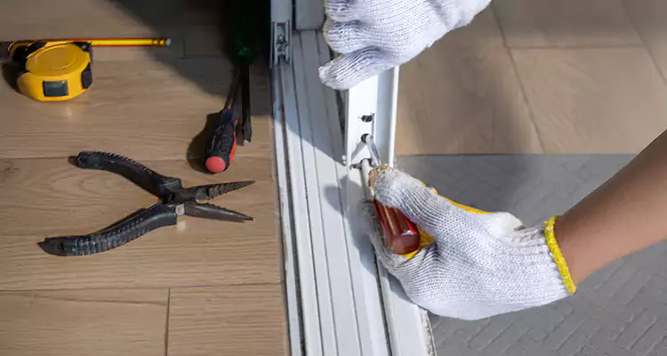 Closet Sliding Door Track Repair in Plant City, FL