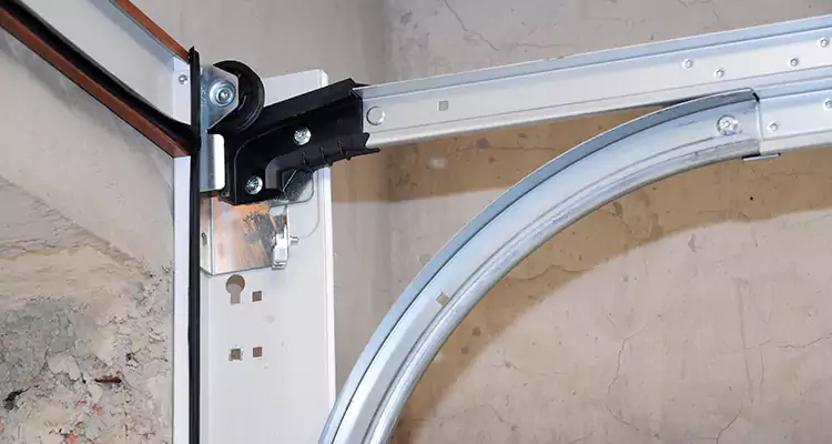 Maintain Liftmaster Garage Door Off Track in Plant City, FL