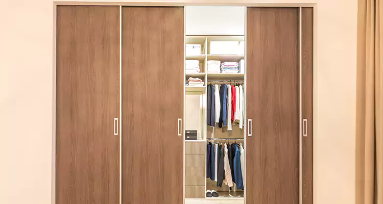 Sliding Closet Wardrobe Repairs in Plant City, FL