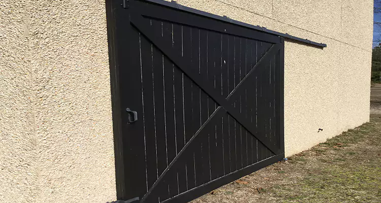 Sliding Barn Door Stuck Maintenance in Plant City, FL