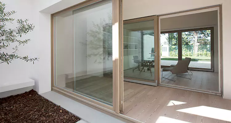 Sliding Screen Door Bottom Track Replacement in Plant City, FL